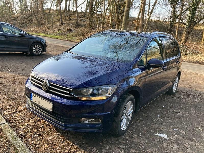 Gebraucht VW Touran 150 PS (110 kW) 2016 Blau Van / Kleinbus