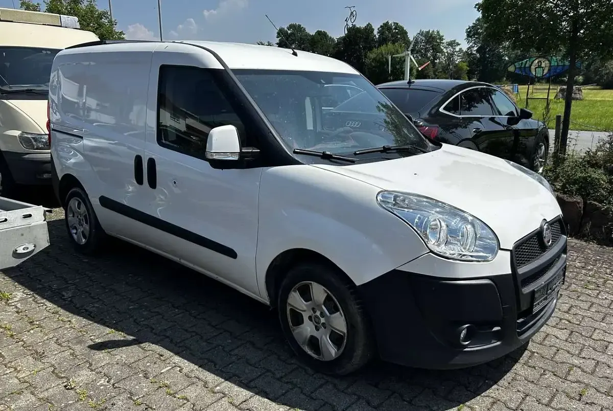 Gebraucht Fiat Doblò 90 PS (66 kW) 2014 Weiß Van / Kleinbus