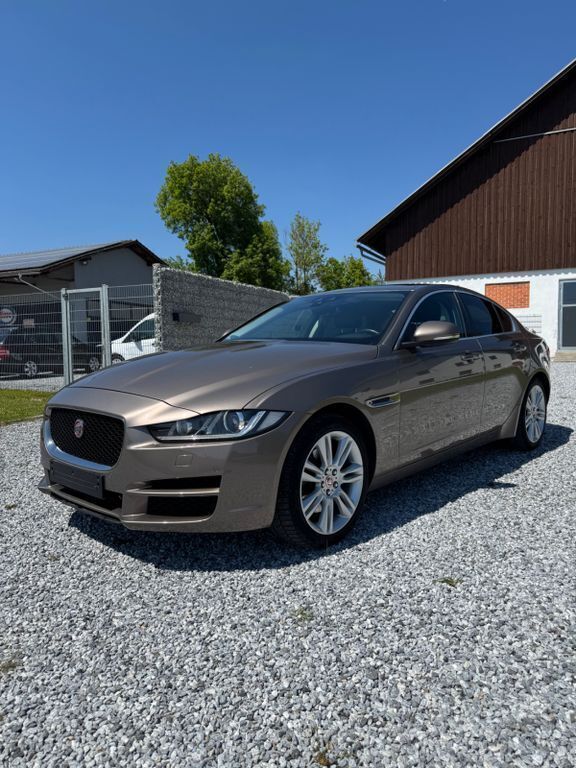 Gebraucht Jaguar XE Prestige 179 PS (131 kW) 2018 Limousine