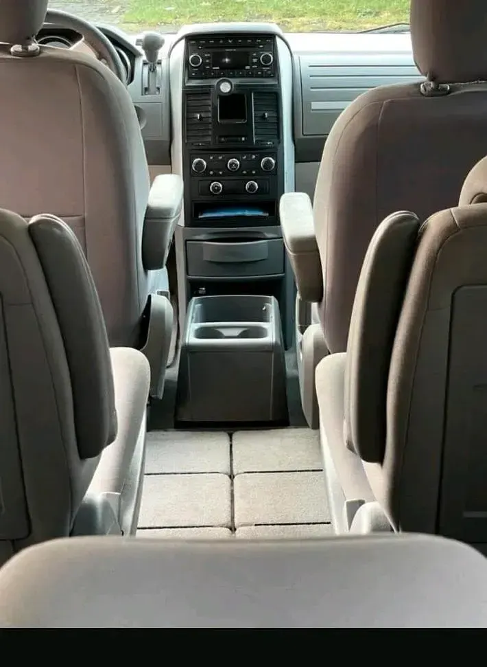 Gebraucht Dodge Grand Caravan SXT 193 PS (141 kW) 2008 Schwarz Van / Kleinbus
