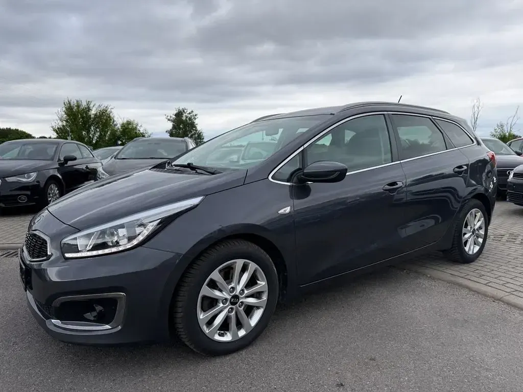 Gebraucht Kia Ceed 136 PS (100 kW) 2015 Grau Kleinwagen
