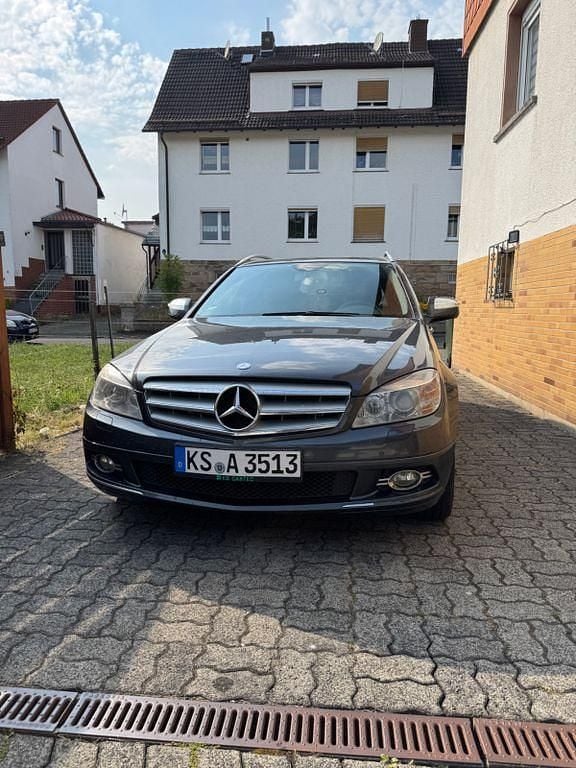 Andere farben Gebraucht 2008 Mercedes C320 Elegance Limousine | 7.200 € (Fairer Preis) - Bild 1/4