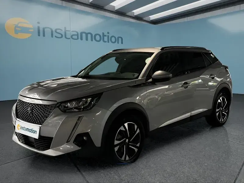 Second-hand Peugeot e-2008 Allure 100 kW (136 CP) 2021 Gri SUV
