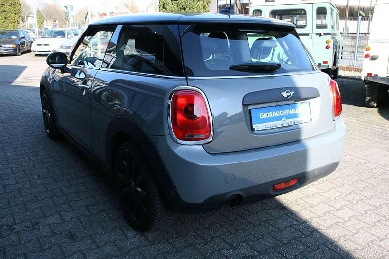 Gebraucht Mini ONE 102 PS (75 kW) 2018 Rooftop grey Kleinwagen