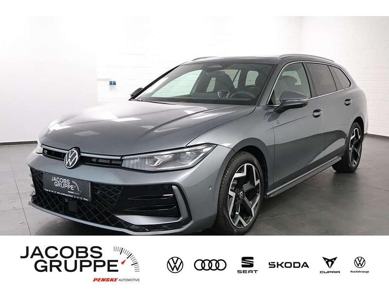 Grau Gebraucht 2025 VW Passat Style Kombi | 44.870 € (Fairer Preis) - Bild 1/4