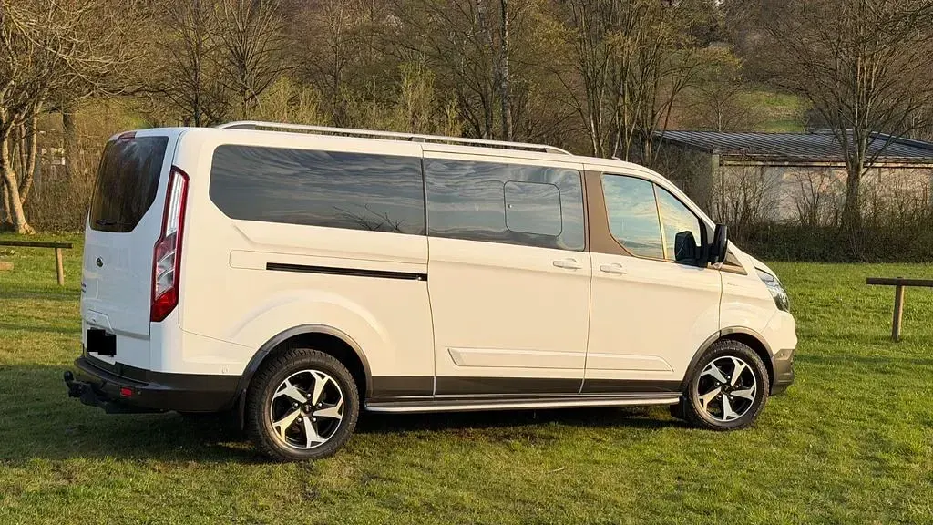 Gebraucht Ford Tourneo Custom Active 170 PS (125 kW) 2023 Weiß Van
