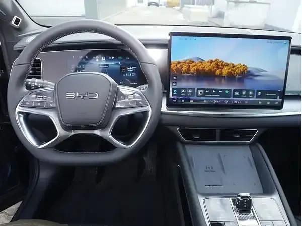 Neu BYD Seal Design 389 kW (530 PS) 2026 Grau SUV