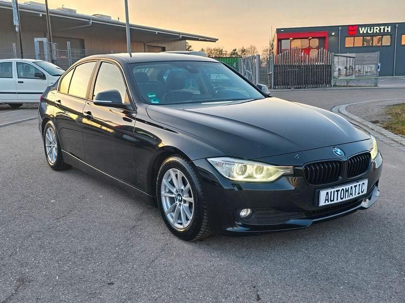 Gebraucht BMW 320 Comfort Edition 184 PS (135 kW) 2012 Schwarz Limousine