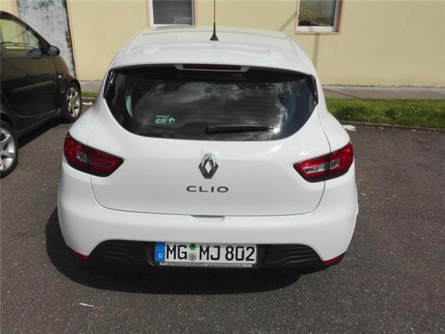 Gebraucht 2015 Renault Clio Iv 1 1 Lpg Hybrid 73 Ps 6 400 41065 Monchengladbach Autouncle