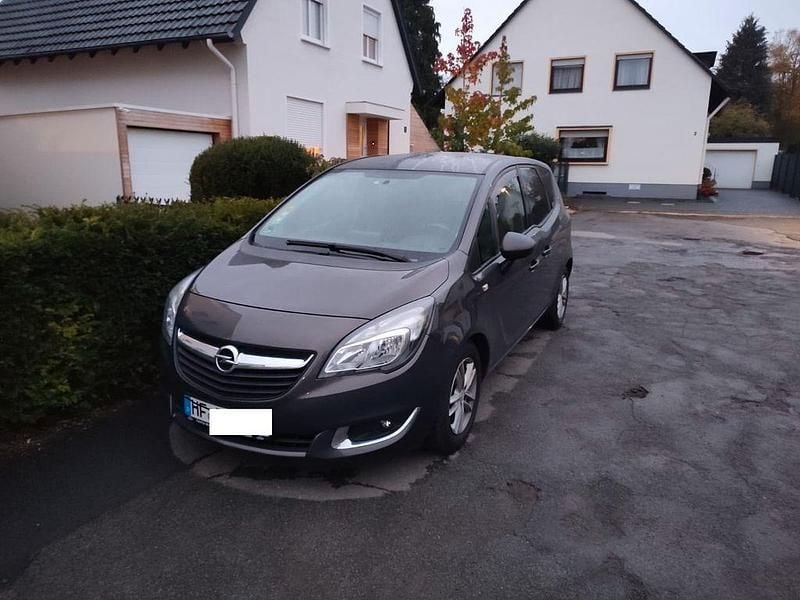 Grau Gebraucht 2015 Opel Meriva Edition Van / Kleinbus | 6.900 € (Guter Preis) - Bild 1/4