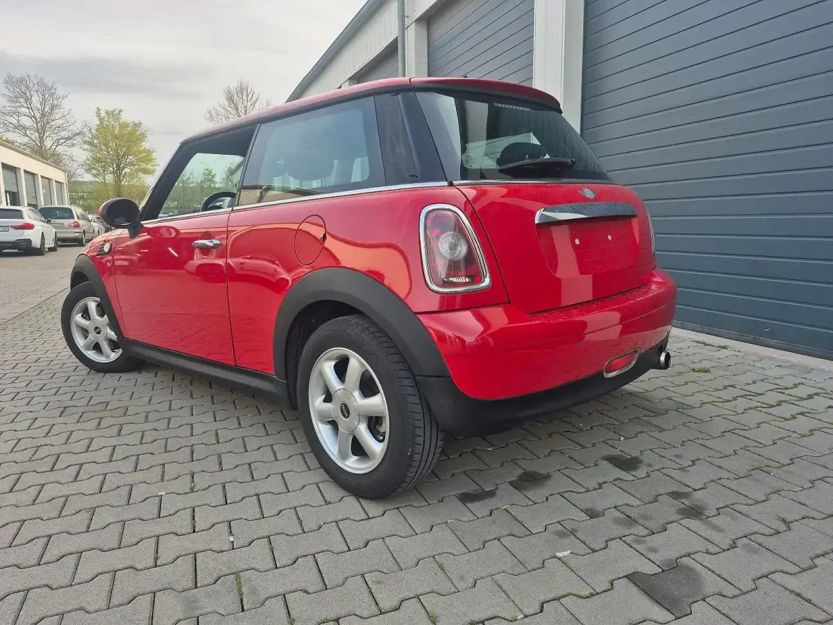 Used Mini Cooper 95 HP (69 kW) 2008 Red Hatchback