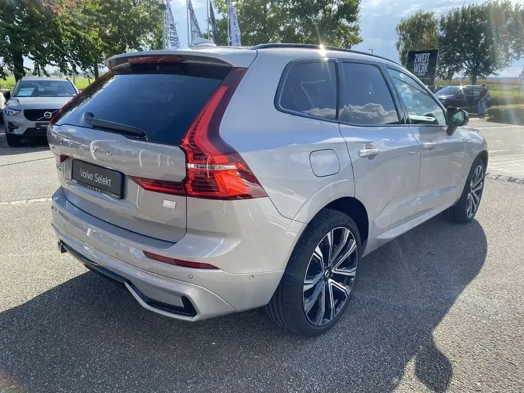 Gebraucht Volvo XC60 R-Design 392 PS (288 kW) 2021 Silber SUV