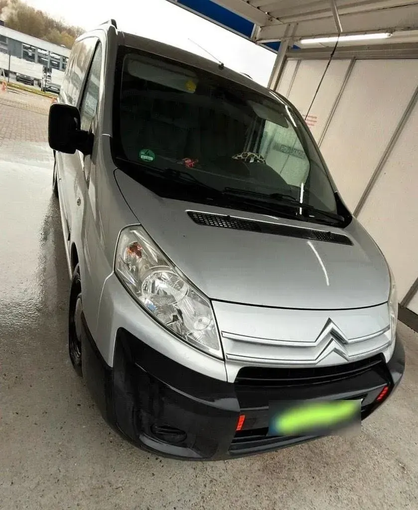 Second-hand Citroën Jumpy 90 CP (66 kW) 2010 Argintiu Monovolum