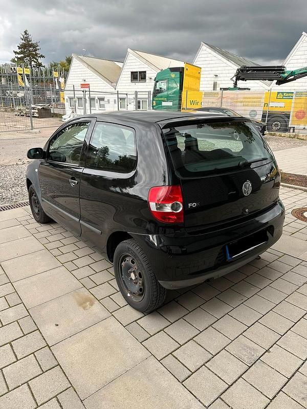 Gebraucht VW Fox 54 PS (39 kW) 2006 Schwarz Kleinwagen