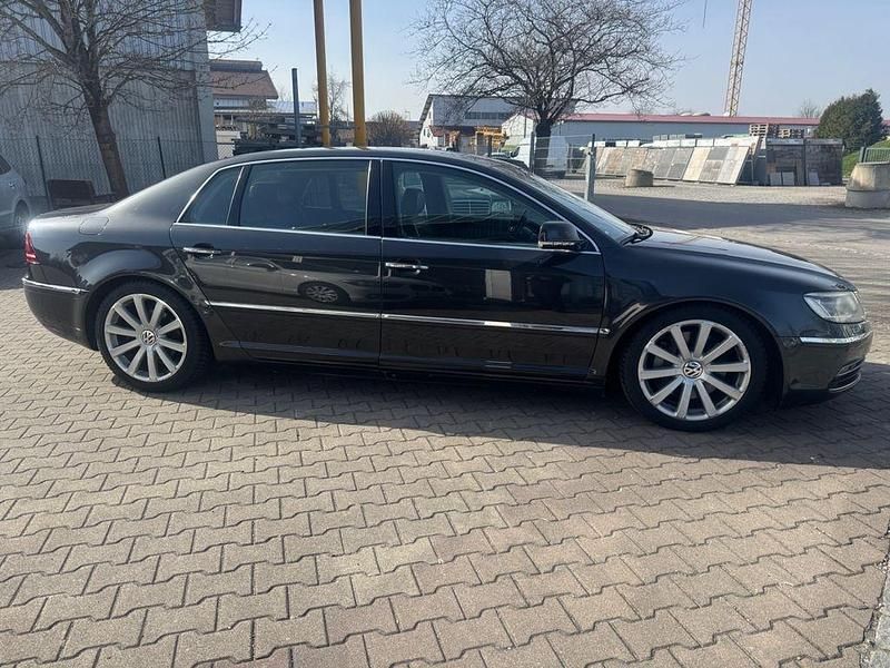 Gebraucht VW Phaeton 245 PS (180 kW) 2014 Grau Limousine
