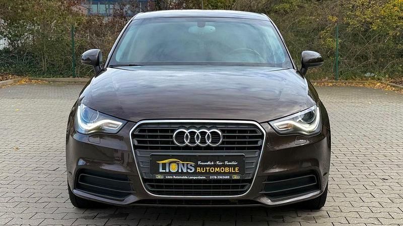 Gebraucht Audi A1 Sportback Attraction 105 PS (77 kW) 2012 Braun Kleinwagen