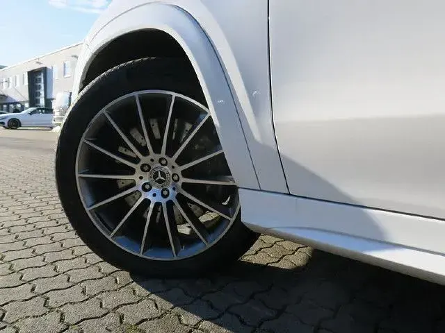 Gebraucht Mercedes GLE350 de 333 PS (244 kW) 2024 SUV