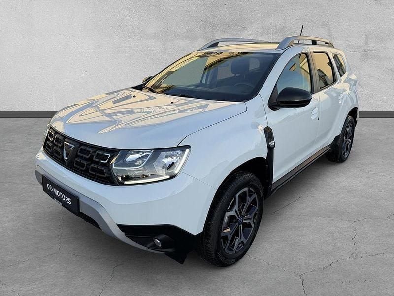 Artisweiß Gebraucht 2021 Dacia Duster Celebration SUV | 16.290 € (Guter Preis) - Bild 1/4
