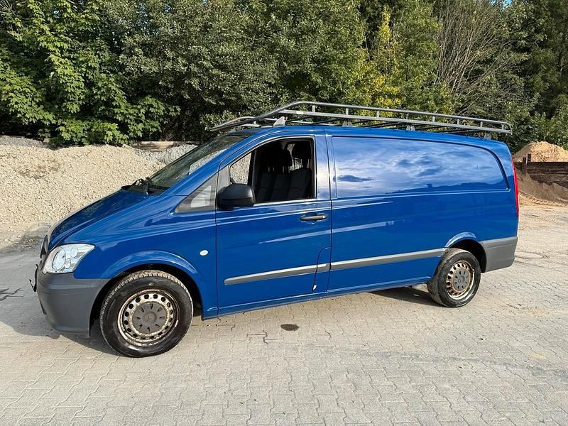 Weiß Gebraucht 2013 Mercedes Vito Van / Kleinbus | 9.900 € - Bild 1/4