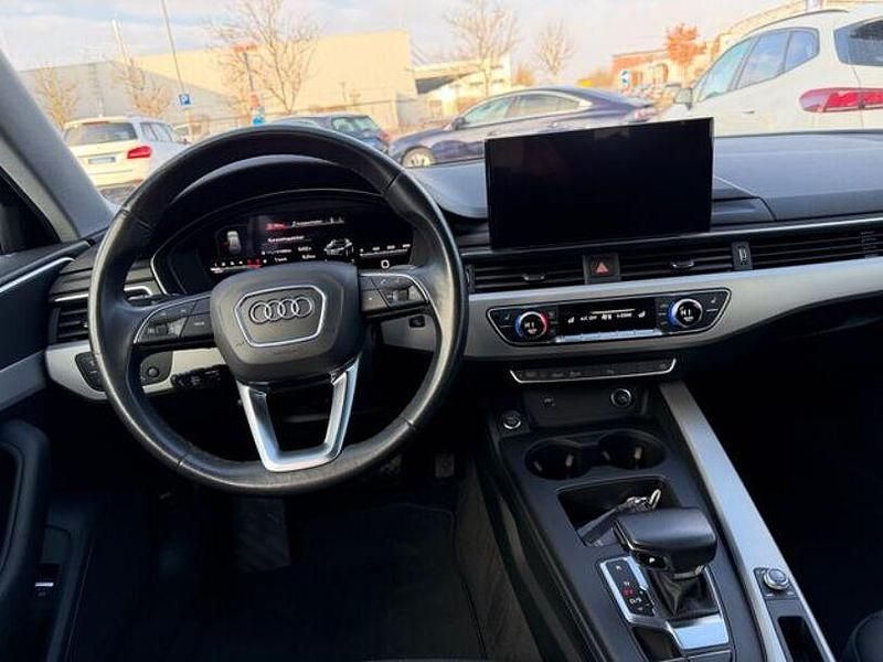 Gebraucht Audi A4 Advanced 204 PS (150 kW) 2022 Grau Kombi