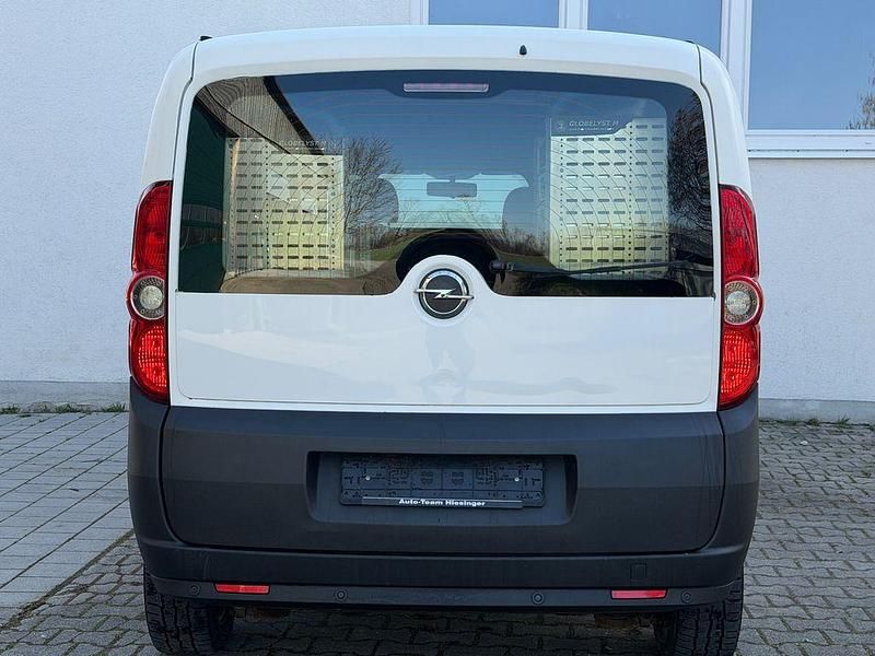 Gebraucht Opel Combo 90 PS (66 kW) 2014 Weiß Van / Kleinbus