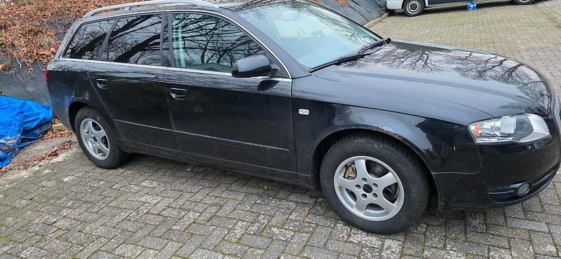 Gebraucht Audi A4 130 PS (95 kW) 2005 Schwarz Kombi