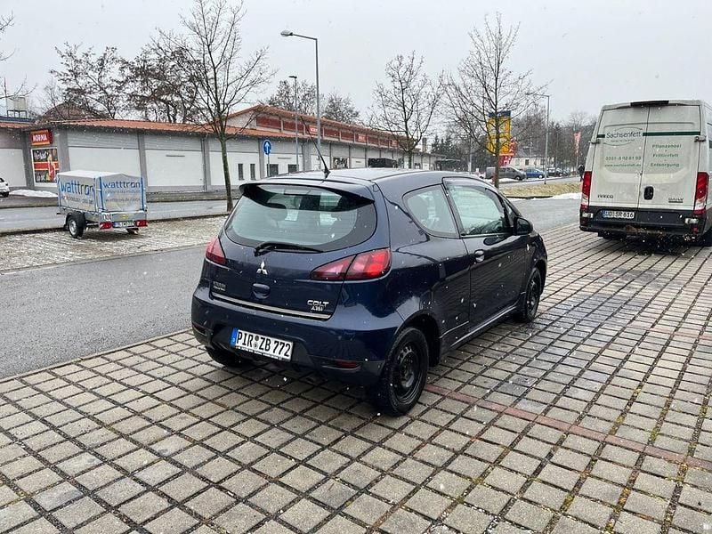 Blau Gebraucht 2013 Mitsubishi Colt Kleinwagen | 3.499 € (Guter Preis) - Bild 1/4
