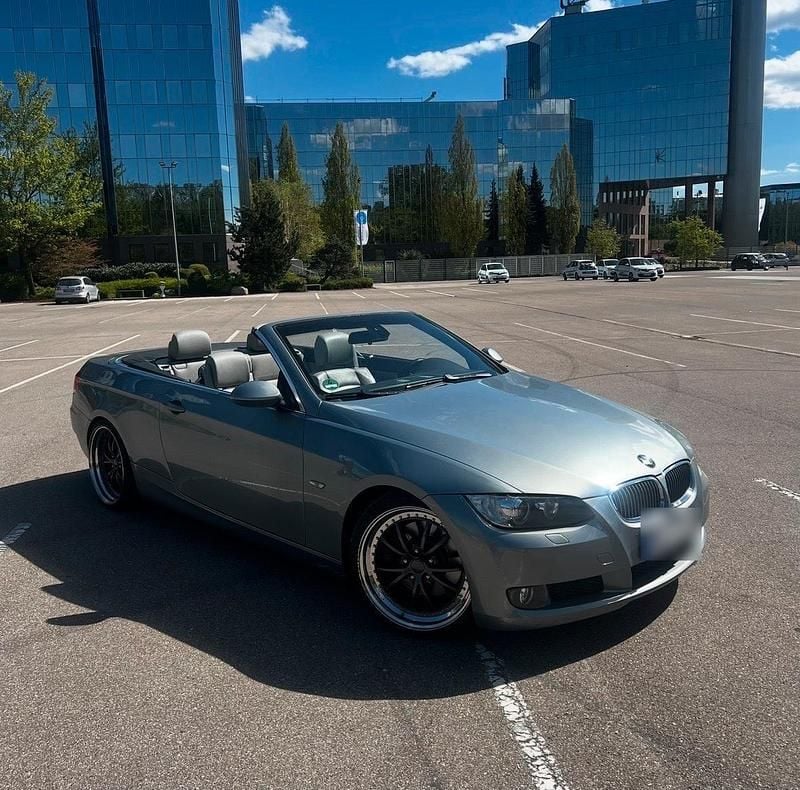 Gebraucht BMW 325 Cabriolet 218 PS (160 kW) 2007 Blau Cabrio