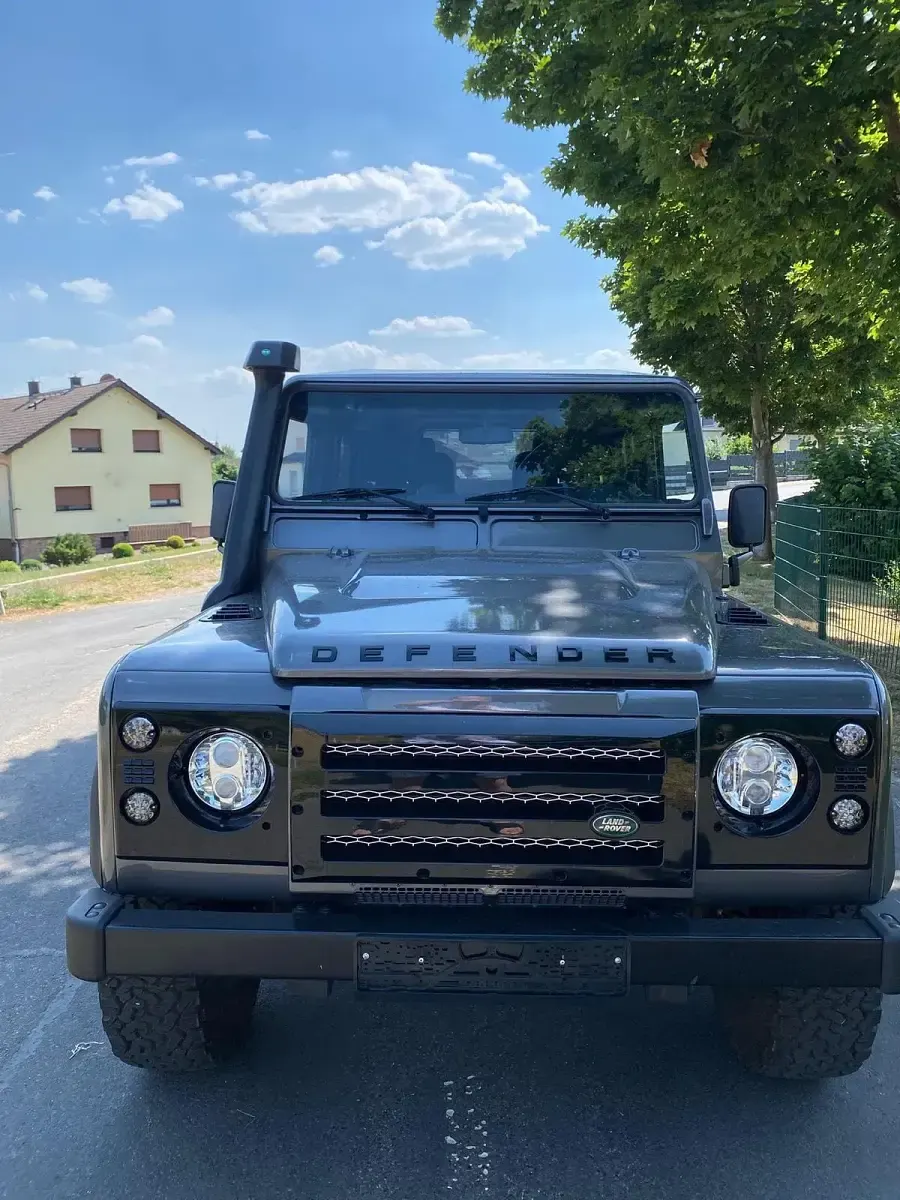 Gebraucht Land Rover Defender 90 PS (66 kW) 2014 Grau SUV