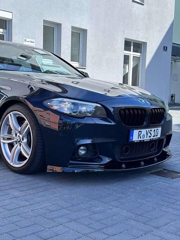 Blau Gebraucht 2015 BMW 530 Luxury Line Limousine | 19.000 € (Etwas zu teuer) - Bild 1/4