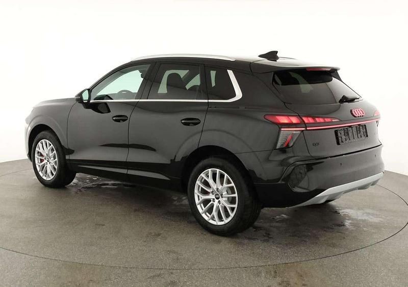 Neu Audi Q3 204 PS (150 kW) 2026 Mythosschwarz metallic SUV