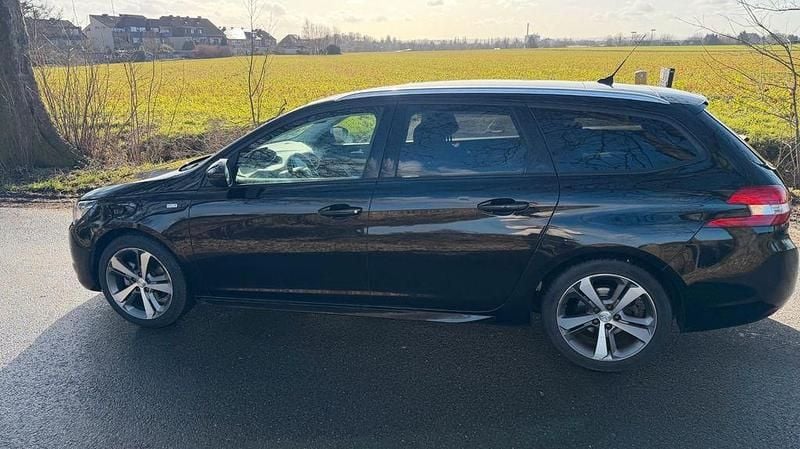 Gebraucht Peugeot 308 SW Style 131 PS (96 kW) 2016 Schwarz Kombi