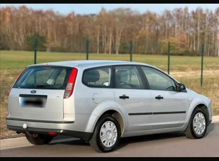 Gebraucht Ford Focus 109 PS (80 kW) 2005 Silber Kombi