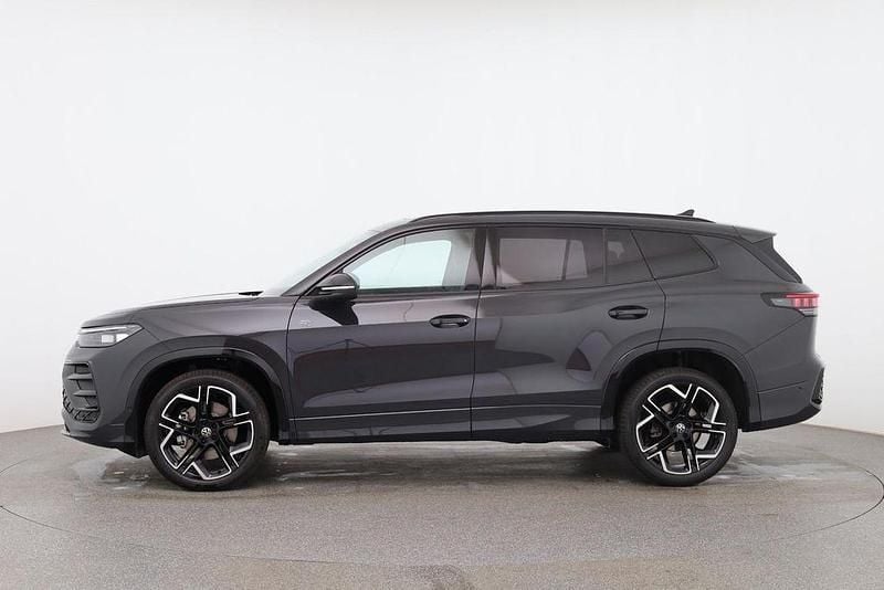 Neu VW Tayron R-line 150 PS (110 kW) 2025 Uranograu SUV