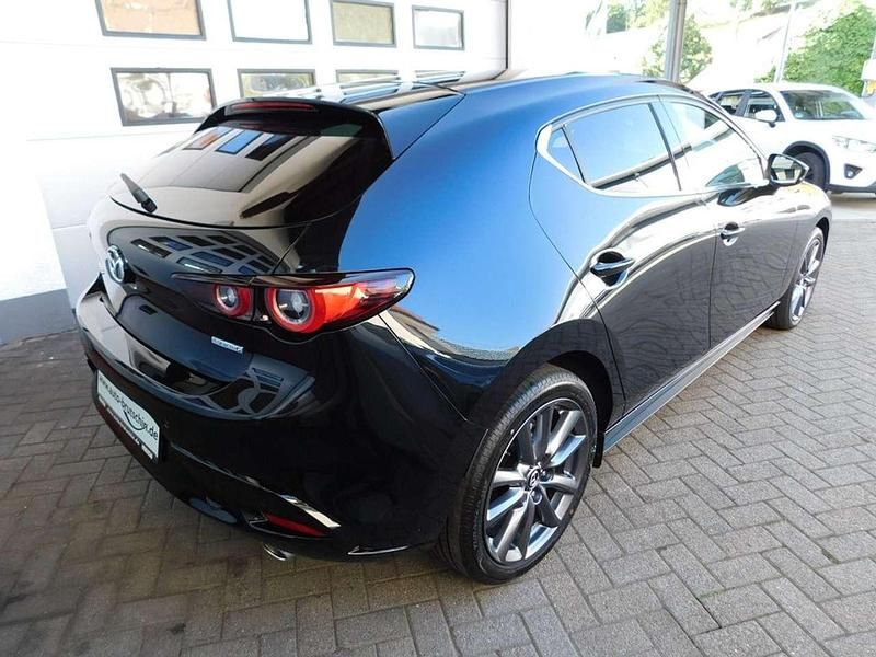 Gebraucht Mazda 3 Center-Line 140 PS (102 kW) 2025 Jet black Limousine