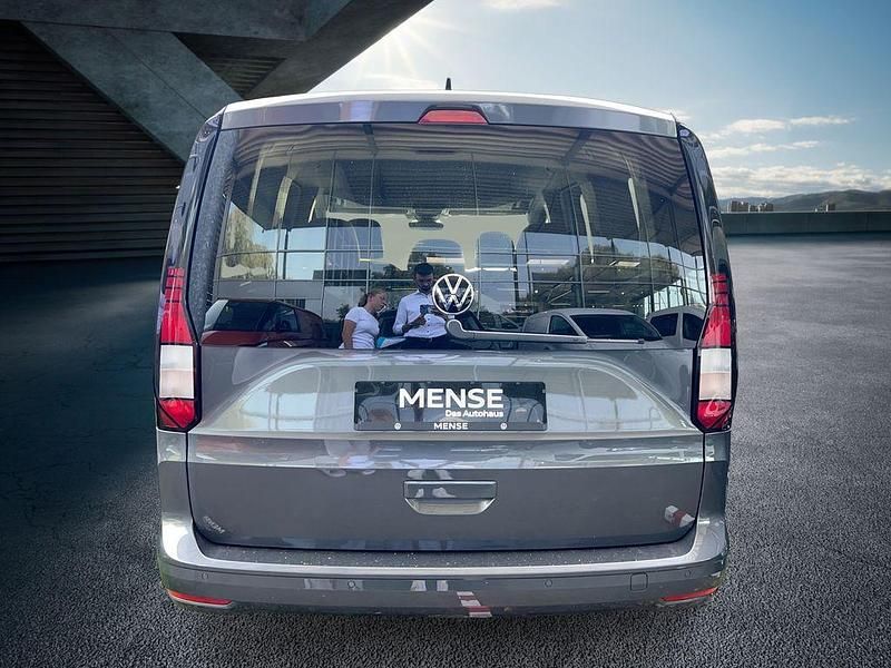 Gebraucht VW Caddy Life 114 PS (83 kW) 2023 Indiumgrau Van / Kleinbus