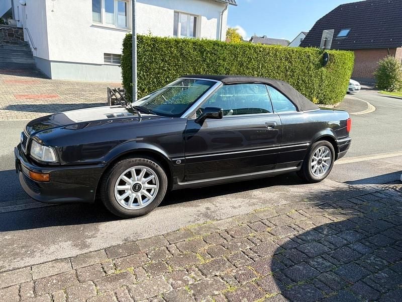 Schwarz Gebraucht 1993 Audi Cabriolet Cabrio | 10.900 € - Bild 1/4