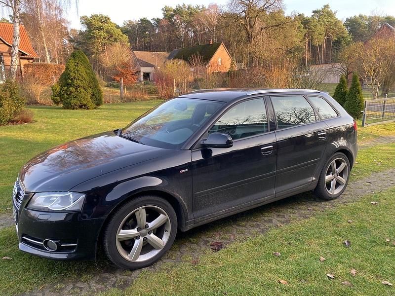 Gebraucht Audi A3 Ambition 125 PS (91 kW) 2011 Schwarz Kleinwagen