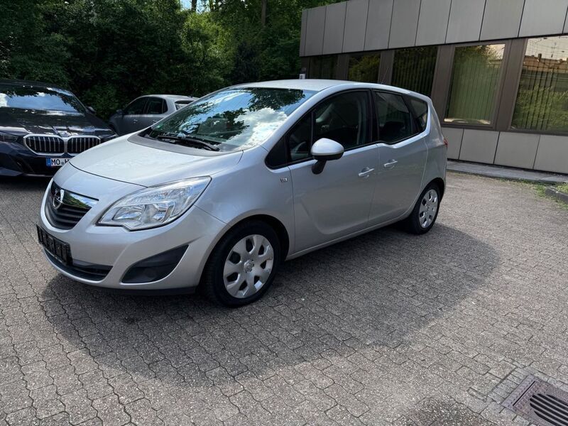 Silber Gebraucht 2010 Opel Meriva Edition Van / Kleinbus | 5.990 € (Fairer Preis) - Bild 1/4