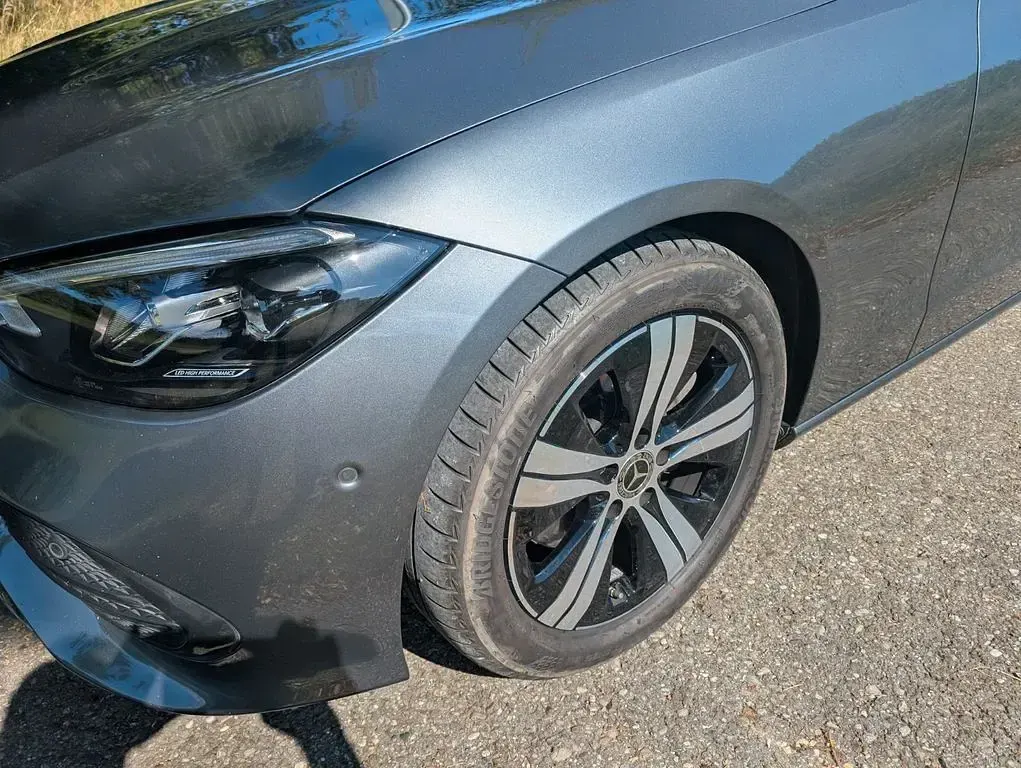 Gebraucht Mercedes C220 200 PS (147 kW) 2022 Grau Limousine