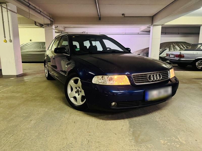 Gebraucht Audi A4 Sport 150 PS (110 kW) 2000 Blau Kombi
