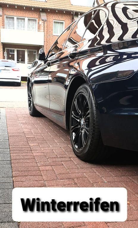 Gebraucht BMW 525 Sport Line 218 PS (160 kW) 2012 Blau Limousine