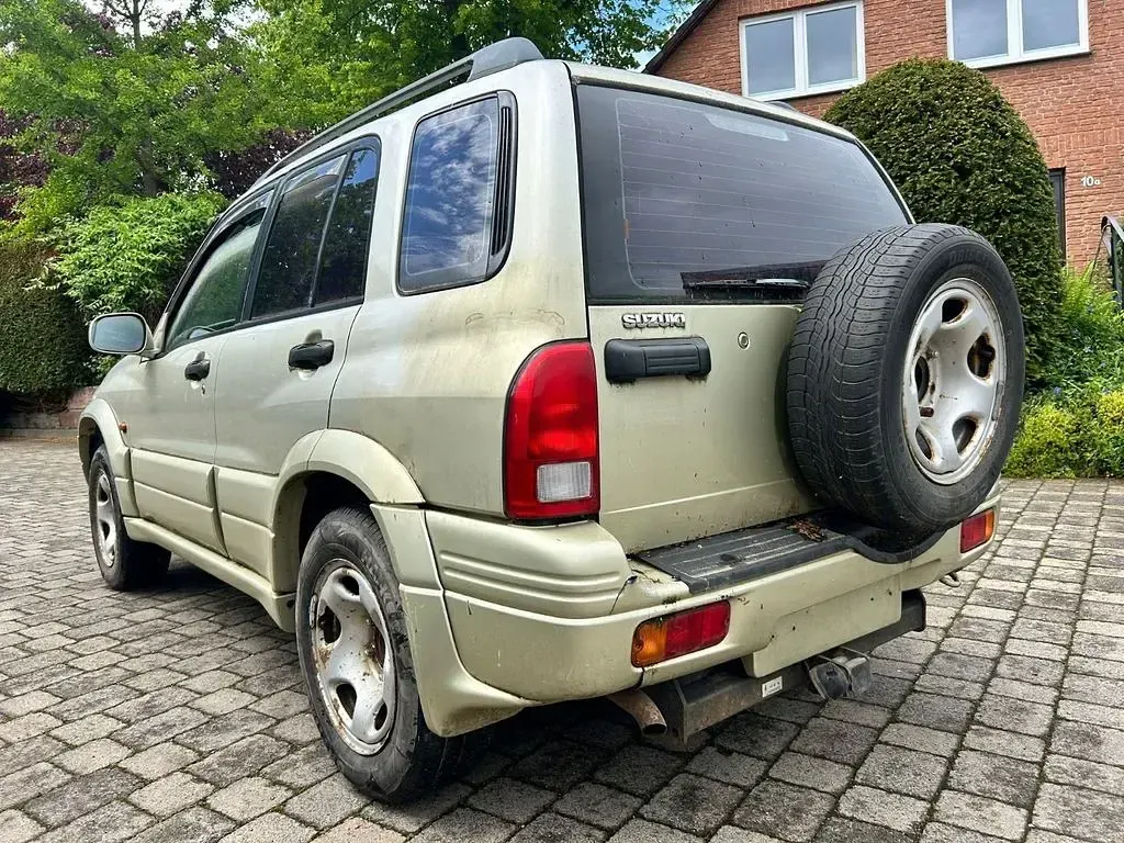 Gebraucht Suzuki Grand Vitara 144 PS (105 kW) 1998 Beige SUV
