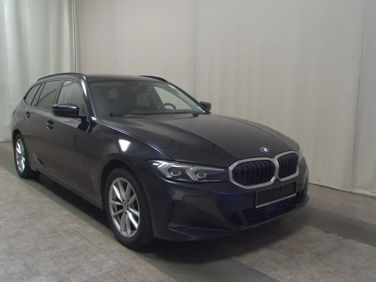 Gebraucht BMW 320 Shadowline 190 PS (139 kW) 2023 Schwarz Kombi