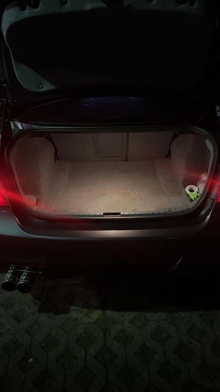 Gebraucht BMW 330 258 PS (189 kW) 2006 Grau Limousine