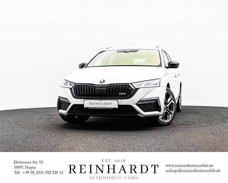 Moonweiss metallic Gebraucht 2021 Skoda Octavia RS Kombi | 27.755 € (Fairer Preis) - Bild 1/3