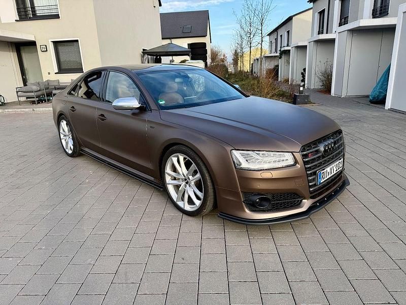 Blau Gebraucht 2017 Audi S8 plus Sport Limousine | 39.900 € (Fairer Preis) - Bild 1/4