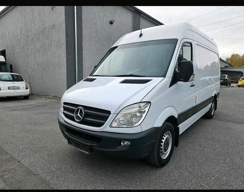 Weiß Gebraucht 2011 Mercedes 316 Van | 7.990 € (Superpreis) - Bild 1/4