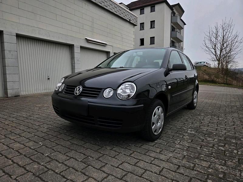 Gebraucht VW Polo 64 PS (47 kW) 2003 Schwarz Kleinwagen