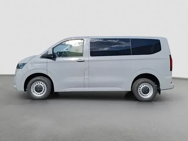Gebraucht VW T7 110 PS (80 kW) 2025 Grau (stone grey) Van
